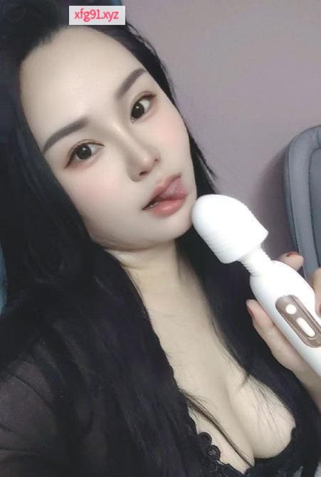 二刷熟女性感大白奶 - 寻芳阁