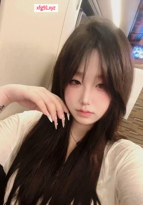 纯情可爱萌妹子 - 寻芳阁