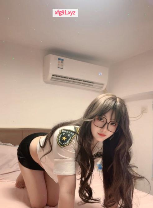 挑灯夜战骚货眼镜妹 - 寻芳阁