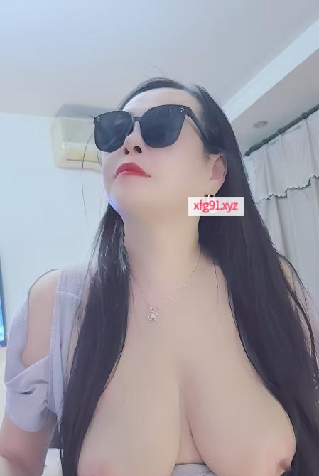 重庆沙区巨乳姐姐 - 寻芳阁