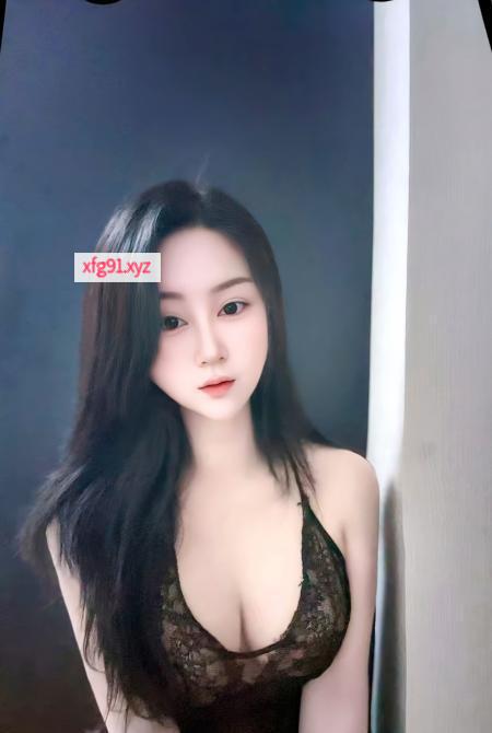 上城美臀细腰秋秋 - 寻芳阁